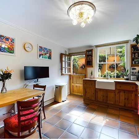 The Clapham Apartment With Private Patio Лондон Экстерьер фото