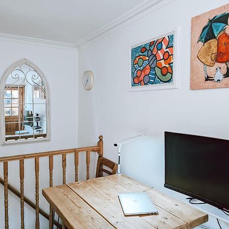The Clapham Apartment With Private Patio Лондон Экстерьер фото